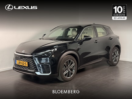 Lexus LBX 0