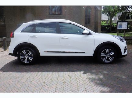 Kia Niro Hybrid 0