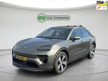 Porsche Macan 0