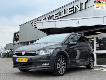 Volkswagen Touran 0