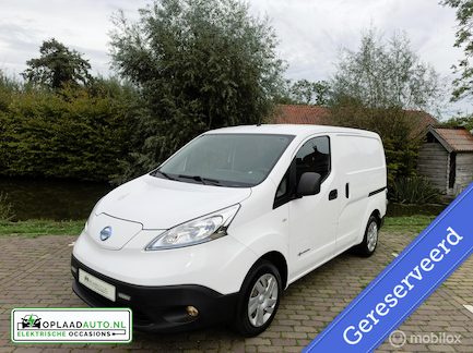 Nissan E-NV200 0