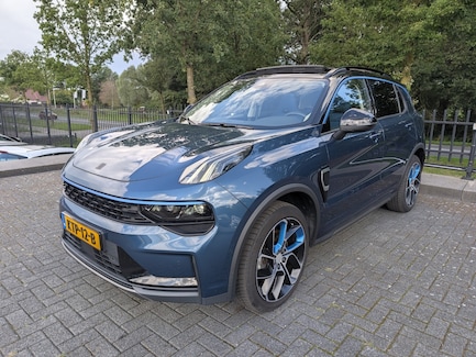 Lynk & Co 01 0