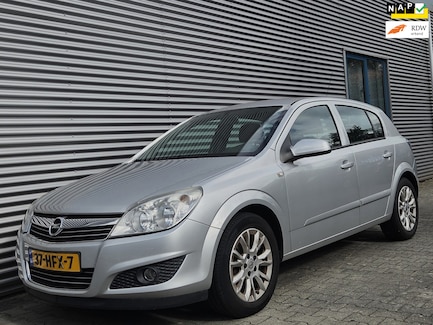 Opel Astra 0