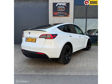Tesla Model Y 0