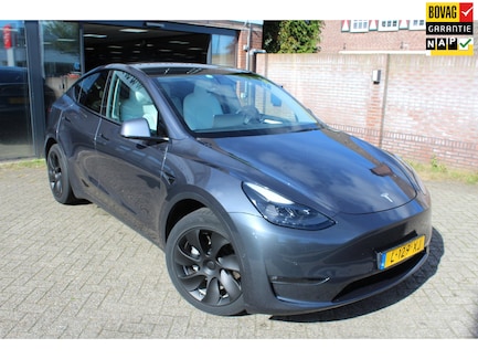 Tesla Model Y 0