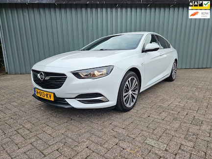 Opel Insignia 0