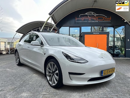 Tesla Model 3 0