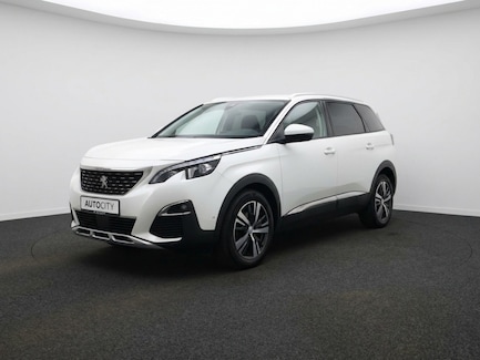 Peugeot 5008 0