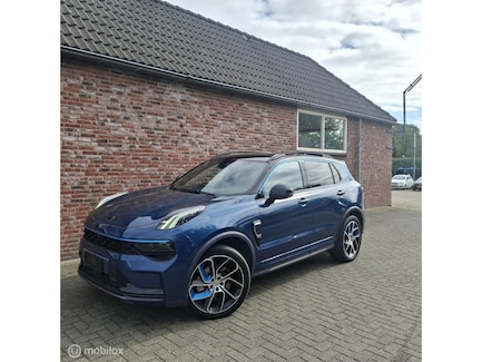 Lynk & Co 01 0