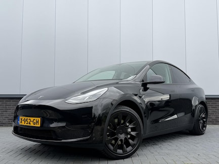 Tesla Model Y 0