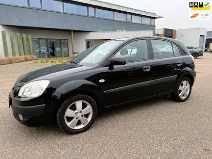 Kia Rio 0