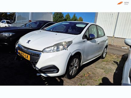 Peugeot 208 0