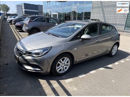 Opel Astra 0