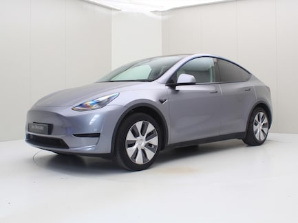 Tesla Model Y 0
