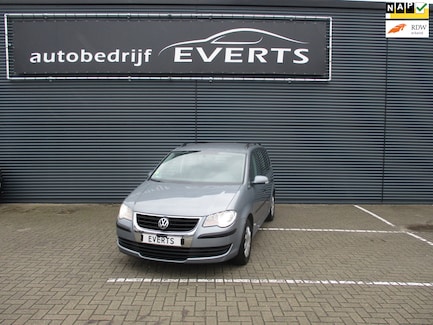 Volkswagen Touran 0