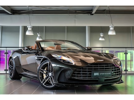 Aston Martin DB12 0