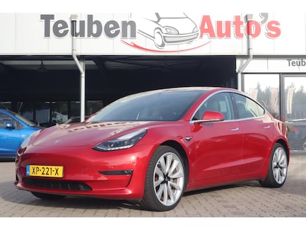 Tesla Model 3 0