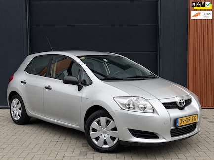 Toyota Auris 0