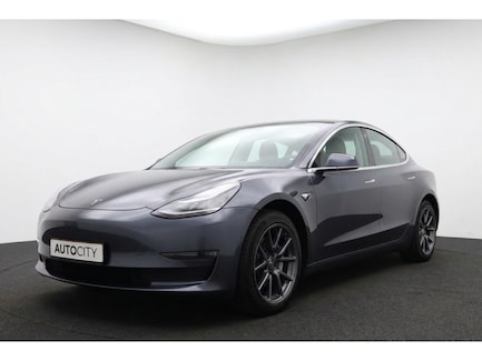 Tesla Model 3 0
