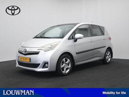 Toyota Verso-S 0