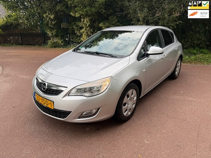 Opel Astra 0