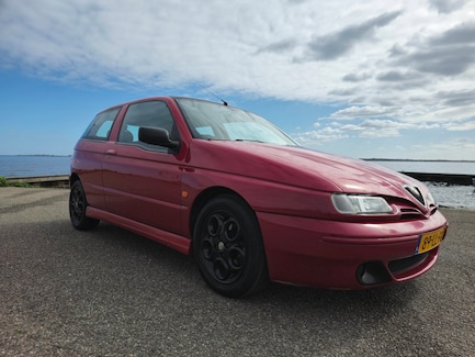 Alfa Romeo 145 0