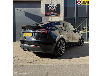 Tesla Model Y 0