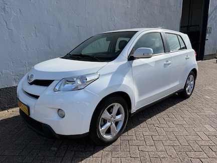 Toyota Urban Cruiser 0