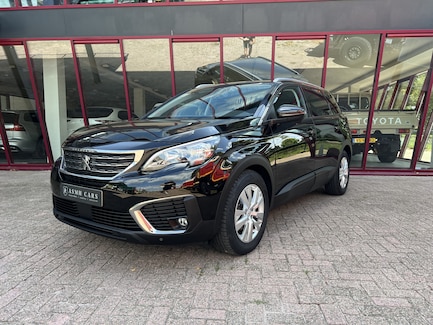 Peugeot 5008 0