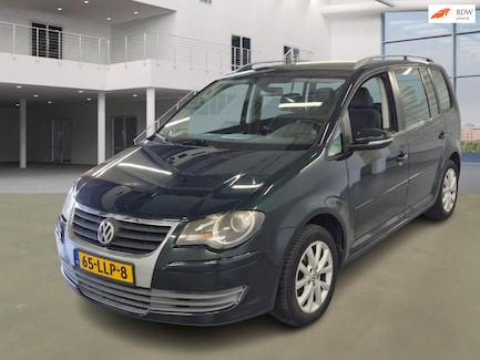 Volkswagen Touran 0