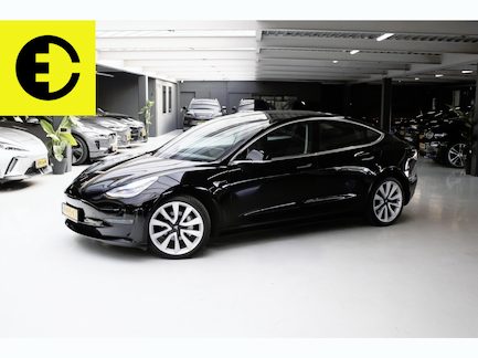 Tesla Model 3 0