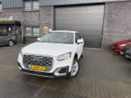 Audi Q2 0