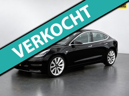 Tesla Model 3 0
