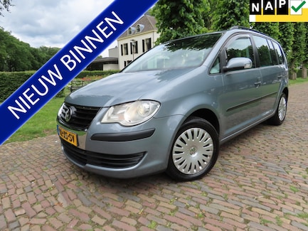 Volkswagen Touran 0