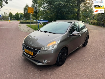 Peugeot 208 0