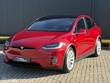 Tesla Model X 0