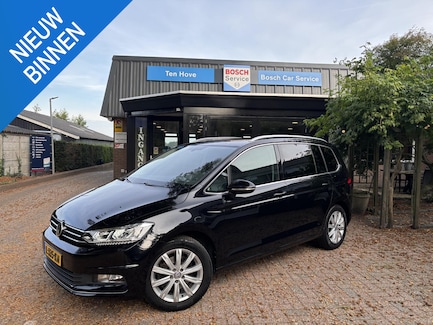 Volkswagen Touran 0