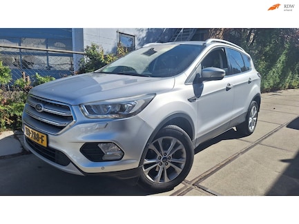 Ford Kuga 0