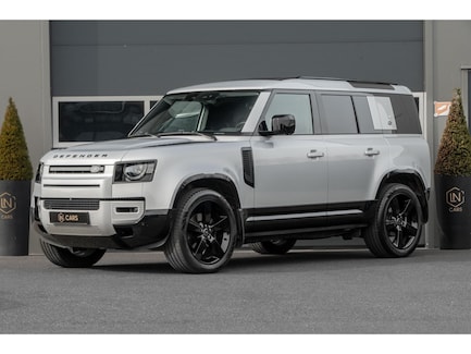 Land Rover Defender 0