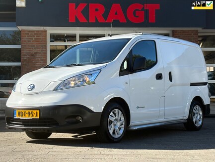 Nissan E-NV200 0