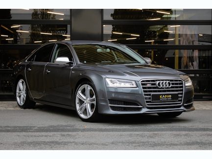 Audi S8 0