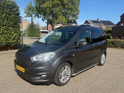 Ford Tourneo Courier 0
