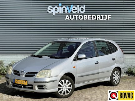 Nissan Almera Tino 0