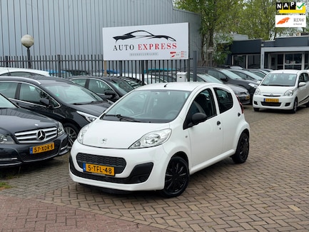 Peugeot 107 0