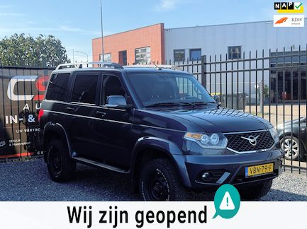 UAZ Patriot 0