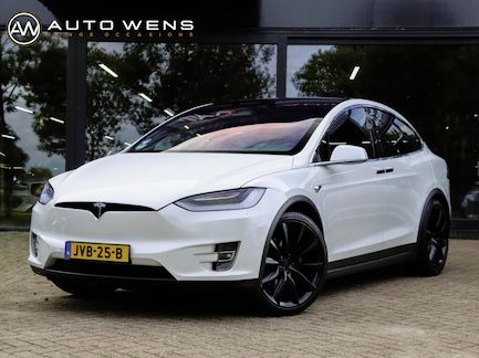 Tesla Model X 0