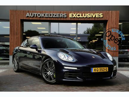 Porsche Panamera 0