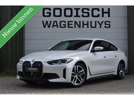 BMW i4 0