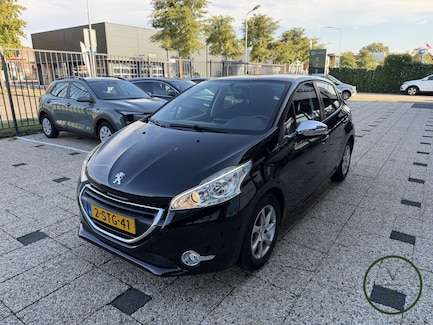 Peugeot 208 0