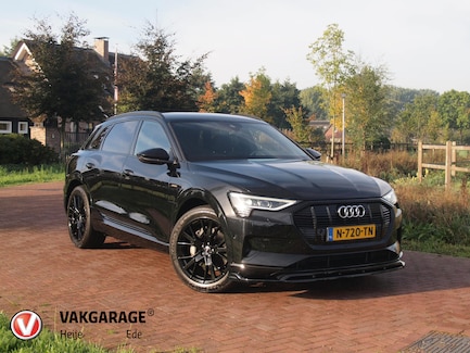 Audi E-tron 0